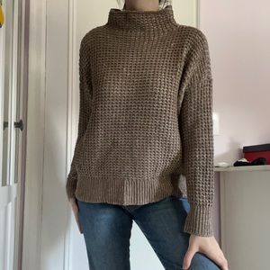 Super Soft American Eagle Turtleneck Knit Sweater!